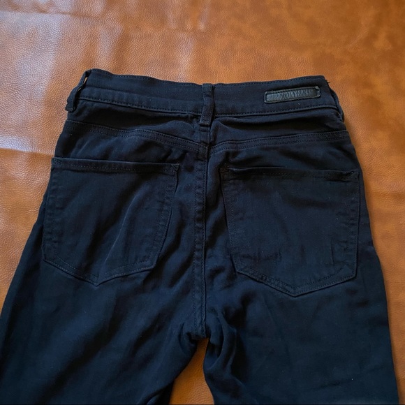 Express High Rise Distressed Skinny Jeans | Black | 00 - Picture 5 of 10